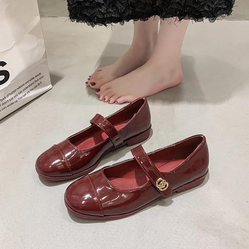 Мода 2024 года, новая осенняя элегантная женская роскошная дизайнерская мода, элегантное платье для ходьбы, обувь на низком каблуке с мелкой пряжкой для женщин