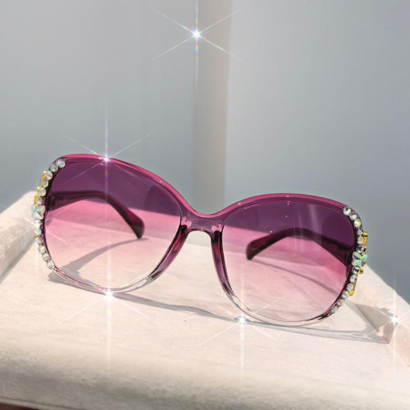 New Women's Light Luxury Diamond Inlaid Fox Head Sunglasses Fashion Large Frame Oval Eyeglasses Outdoor Shades UV400 Eyewear