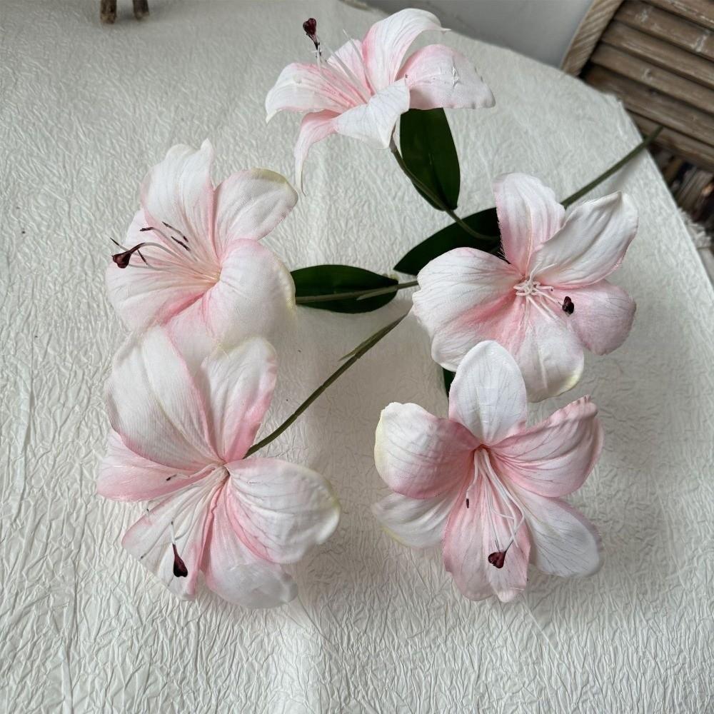White Artificial Lily Flowers 5-head Simulation Decorative Bouquet Indoor Decoration