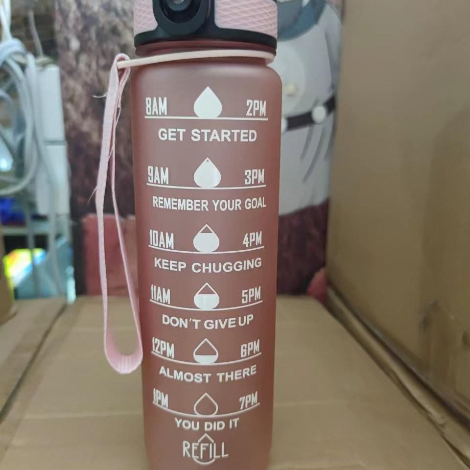 Градиентная 1000 мл всплывающая спортивная бутылка для воды из тритана со шкалой и соломинкой