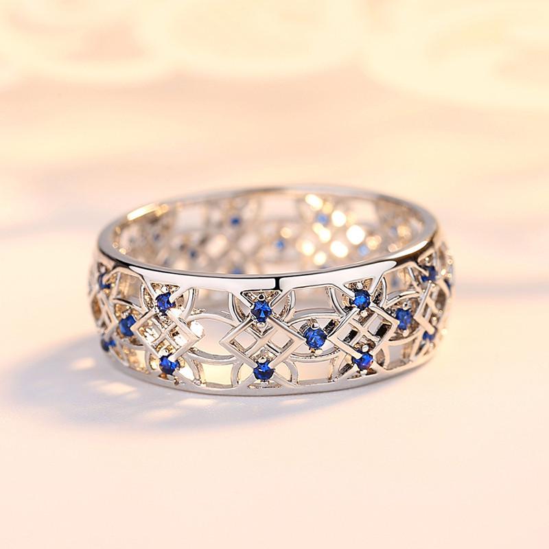 Элегантное парное кольцо из сплава с полым цветком из европейско-американского циркона