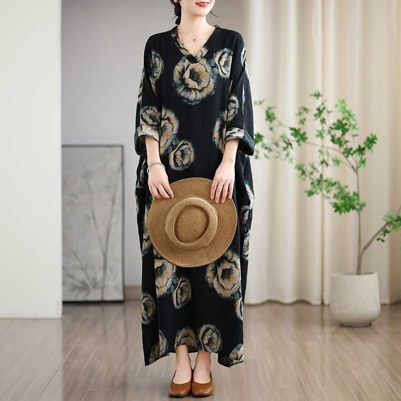 Винтажные платья в стиле «отпуск» с V-образным вырезом