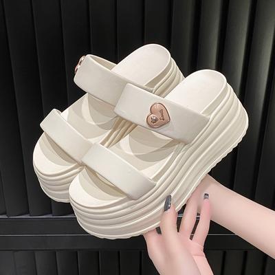 Модные летние женские пляжные тапочки 9 см с открытыми носками, новые женские туфли на танкетке, кожаные шлепанцы, женские сандалии на высокой платформе 2024