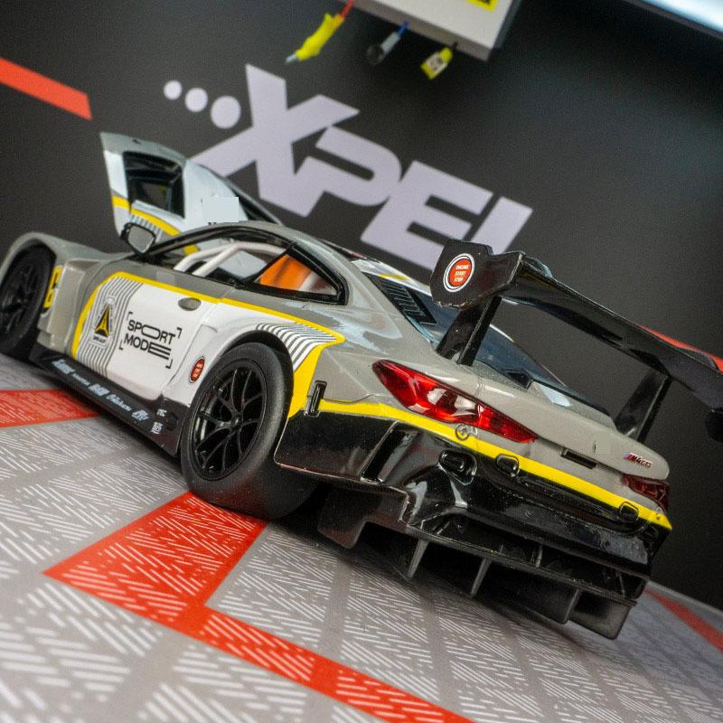 Моделирование M4 GT3 Alloy Sports Car Модель автомобиля Звук и свет могут открывать дверь Детская игрушечная машинка Подарок