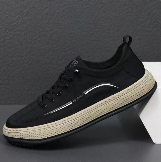 Мода 2024 года, новая мужская повседневная обувь, нескользящая дышащая спортивная обувь, низкие плоские парусиновые туфли, модная мужская обувь высокого класса