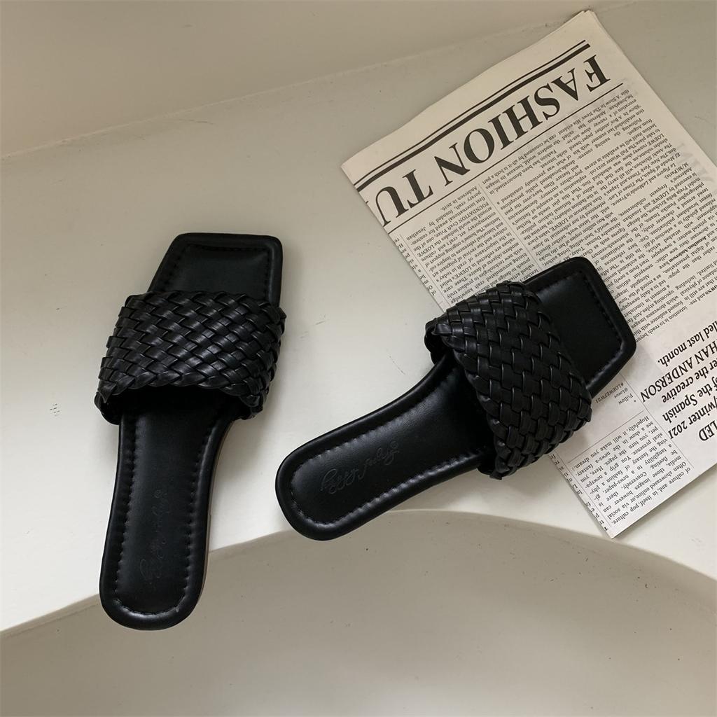 Нишевый дизайн крутые тапочки детские носят новый темперамент плоская подошва плетеные пляжные тапочки летом