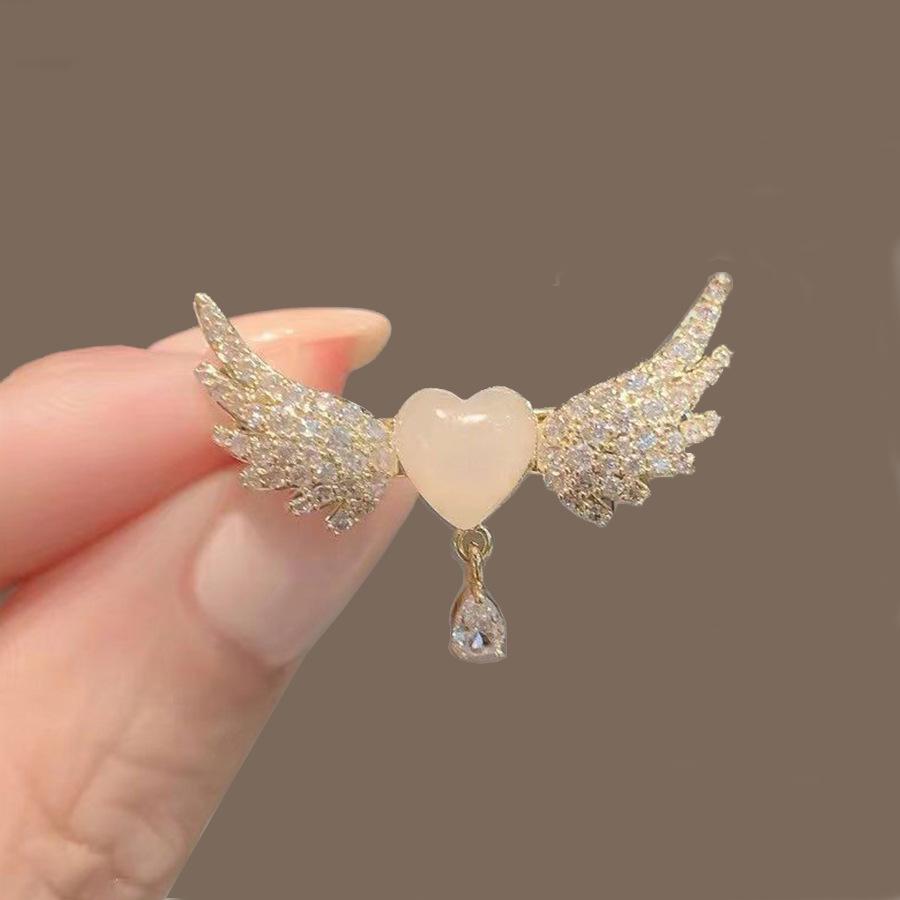 Summer Anti-Exposure Brooch: Fashionable and Luxurious Collar Pin for Women.
