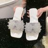 Модная женская летняя обувь 2025 Новая модная удобная нескользящая обувь-шлепанцы с бантом Уличные сандалии на мягкой подошве со стразами в стиле платья для женщин