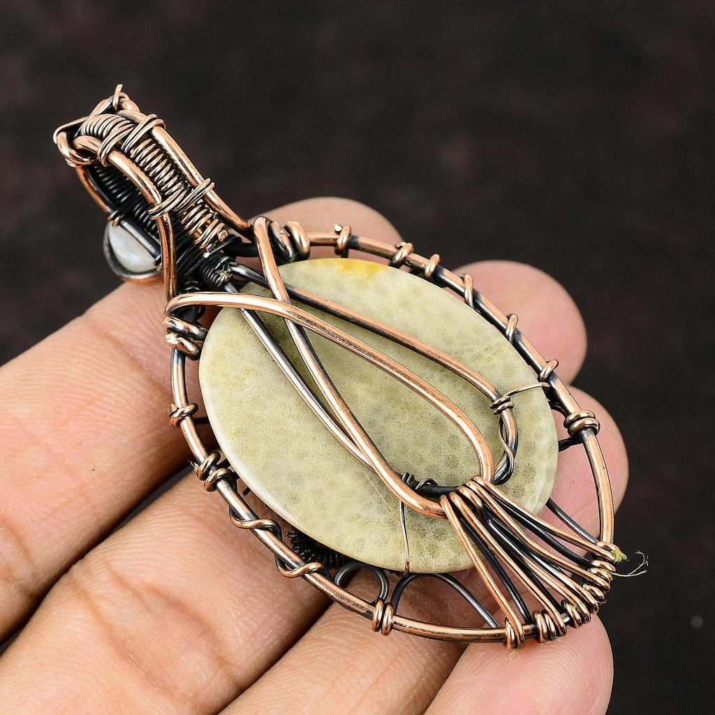 Подвеска из коралла с окаменелостью от сглаза, медная обертка, кулон ручной работы из радужного лунного камня, ювелирные изделия от сглаза, обернутые проволокой, подарок для нее