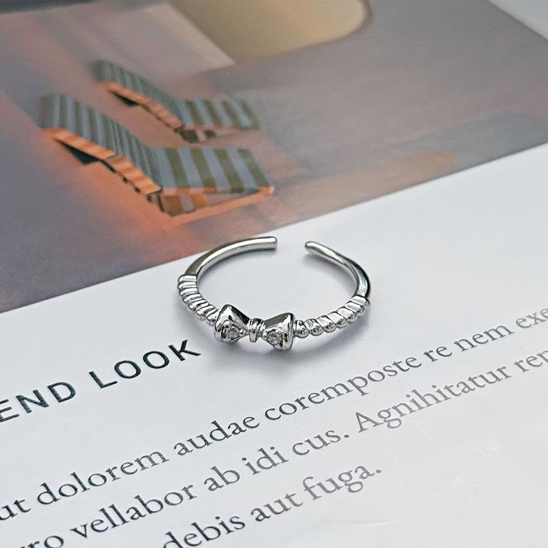 Маленькое, Простое И Изысканное Кольцо с Открытием с Мелкими Бриллиантами, Маленькое, Свежее, Нишевое, Высококлассное, Кольцо на Указательный Палец в Стиле Легкой Роскоши