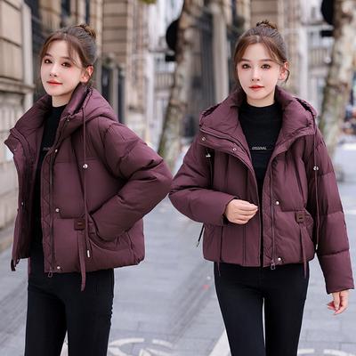 Короткая пуховая хлопковая куртка женская зима 2025 новая модная темпераментная повседневная маленькая в иностранном стиле утолщенная куртка-пуховик