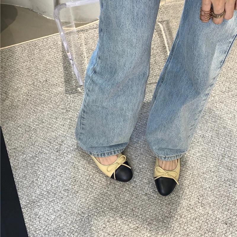 Женские кожаные туфли на плоской подошве, модные повседневные балетки с круглым носком и бантом, мягкие мокасины черного цвета с бежевым, туфли в стиле Лолиты