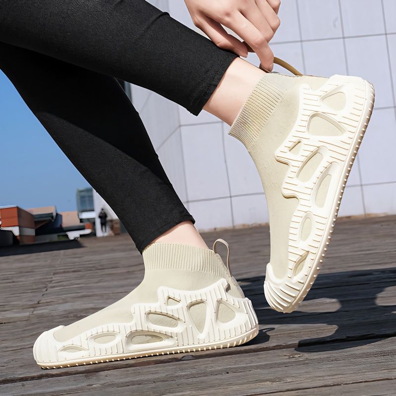 Черные высокие дышащие слипоны для мужчин, летняя унисекс обувь по низкой цене по акции, легкие мужские повседневные кроссовки для спортзала