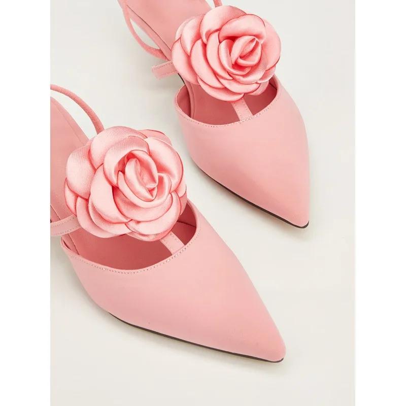 Fashion High Quality Low Heel Satin Design Pointy Toe Sandals Women Summer Front Rear Strap Flower Decoration High Heels Women Pumps