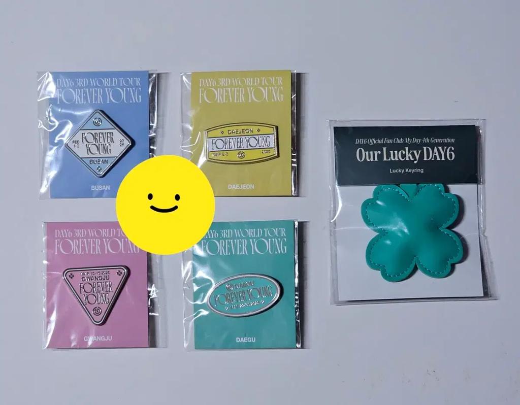 DAY6 Forever Young Battle Badge (4 types) + Clover Key Ring