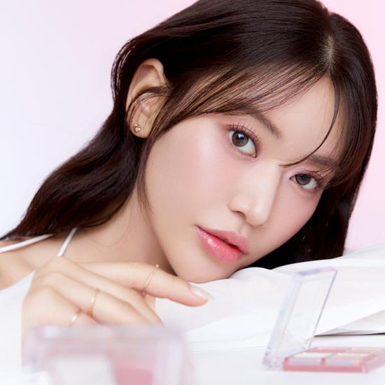 Палитра теней Mude Full Bloom Glow