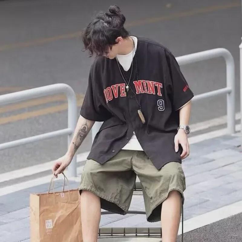 Мужская летняя бейсбольная рубашка свободного кроя, короткий рукав, воротник-стойка, вышитые буквы.