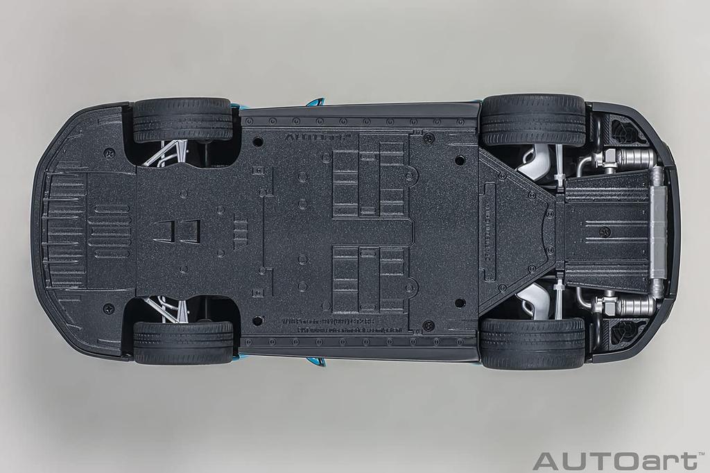 AUTOart Porsche 911 GT2 RS Weissach Package черный готовый продукт 78175 1/18 (991,2) Синий/Углеродный