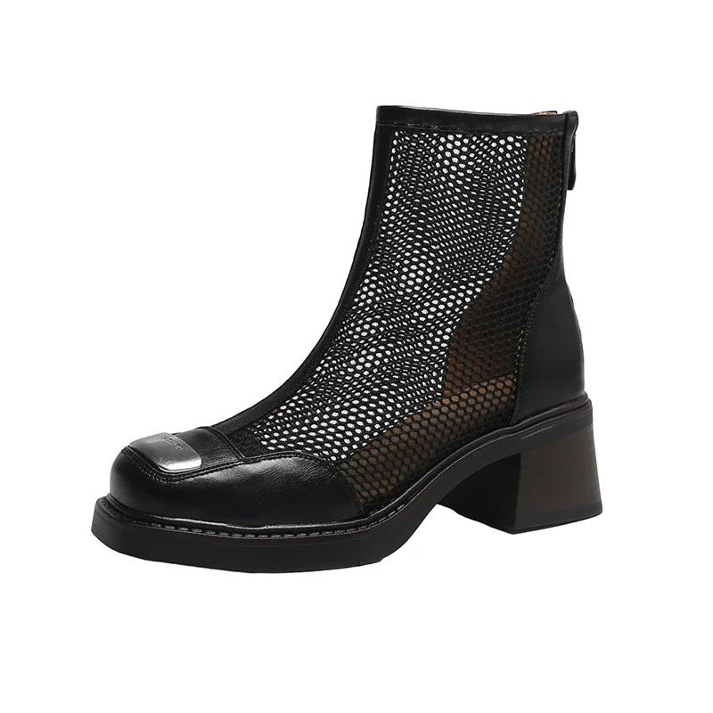 Крутые ботинки Сетчатые полые короткие ботинки Весна/лето 2025 Женские повседневные и модные туфли на высоком каблуке Знаменитые в интернете ботинки