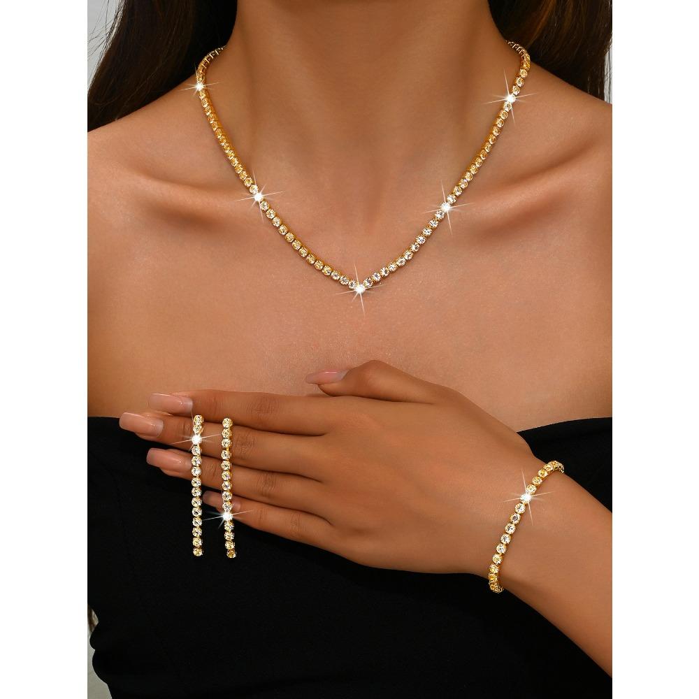 Нишевая индивидуальность Высококлассный стиль Универсальное колье-когтистая цепочка Серьги-пусеты Браслет Набор из трех/четырех предметов