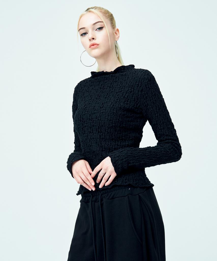 ATTENTIONROW FOR WOMEN Cloud Winkle Half-Neck Long-Sleeve T-Shirt (Black)