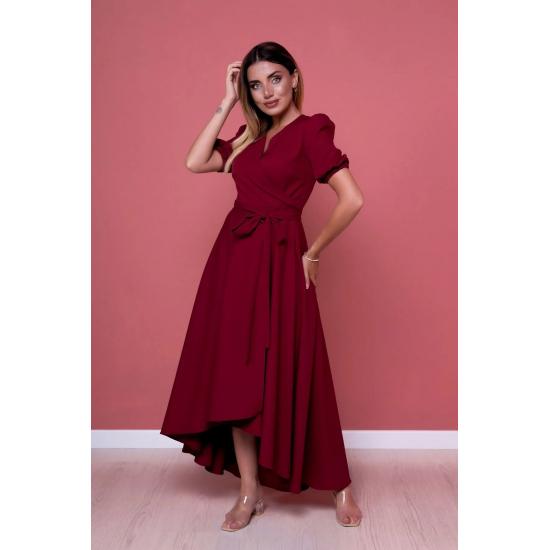 Женское расклешенное платье асимметричного кроя с поясом и двубортным воротником длины миди