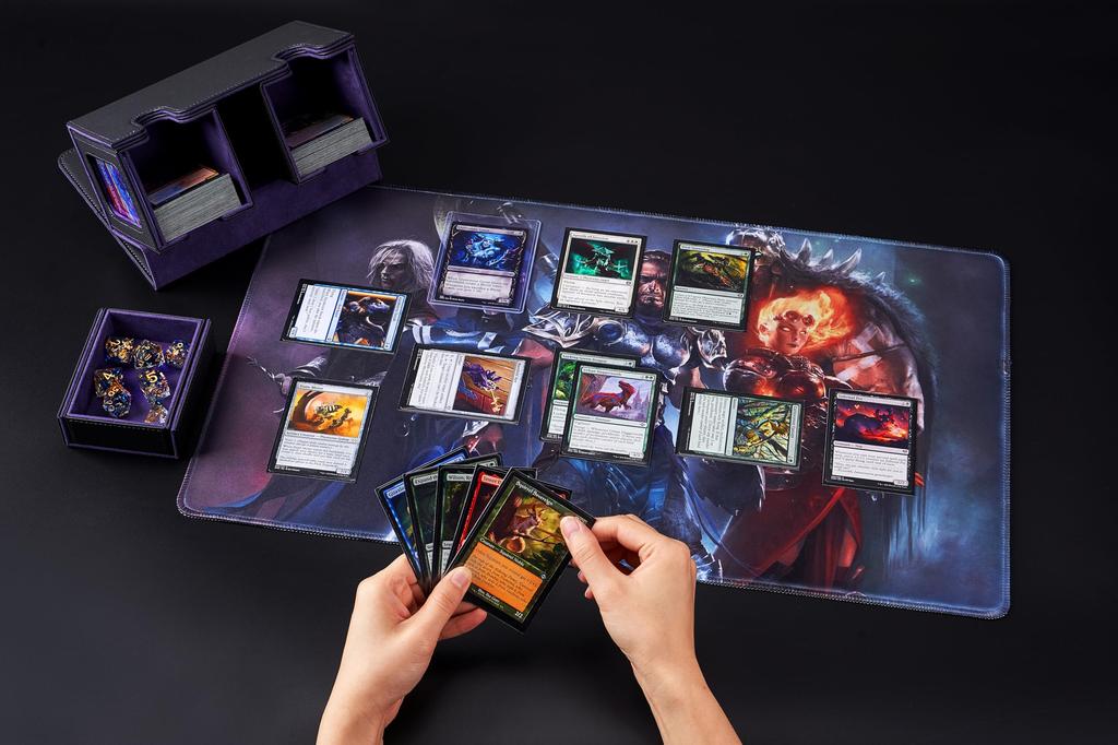 Deck Case Trading Card Case Card Display Window 200 Pieces 3in1 Double and Triple Sleeve Compatible with 4 Dividers and 2 Top Loaders Leather Interior