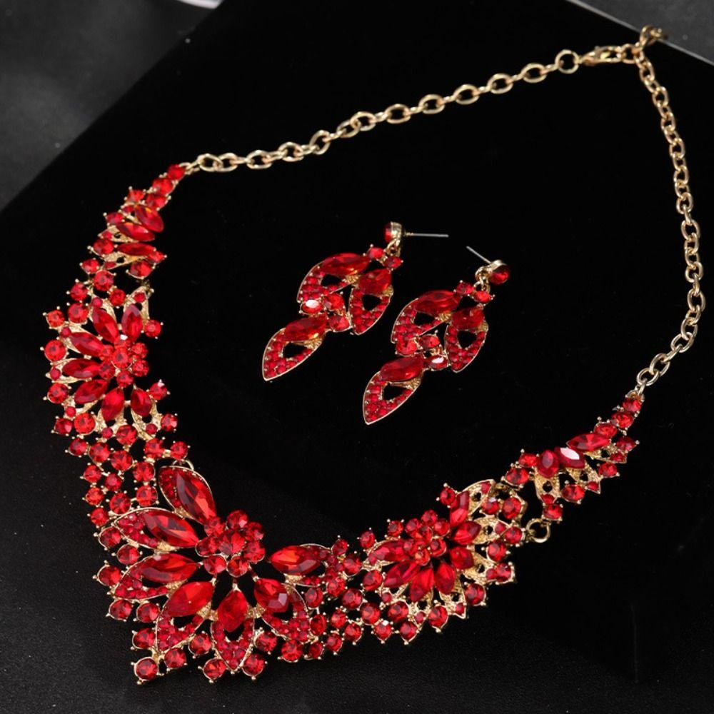 Exquisite Rhinestone Jewelry Set Crystal Crystal Necklace Set Necklace Earrings Set Banquet