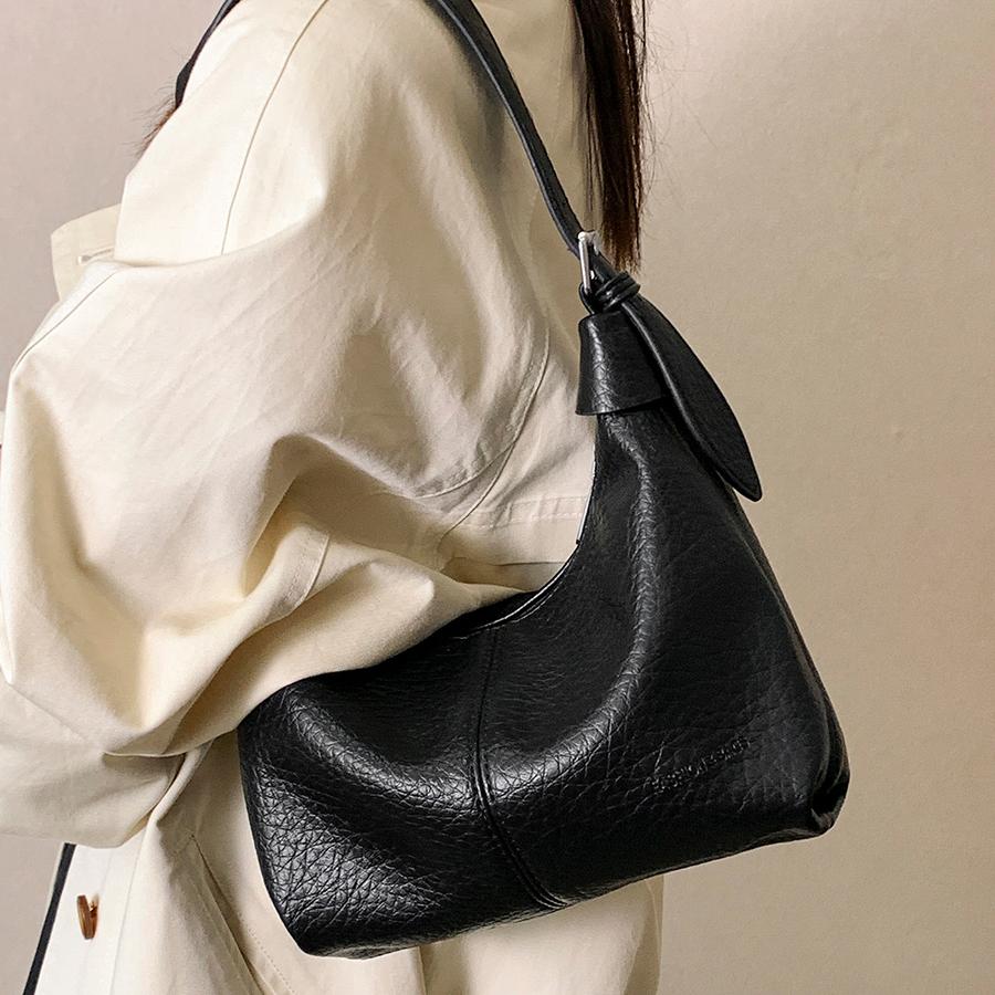 New Fashion Women's Underarm Shoulder Bags Textured Soft Leather Crossbody Bag French Vintage Simple Handbags
