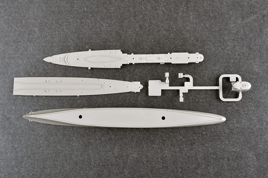 Trumpeter 1/700 Soviet Navy Destroyer Tashkent 1940 Plastic Model Kit 06746