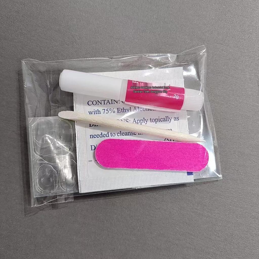 Носимый набор для ногтей: Желейные наклейки с двухсторонней пилочкой для ногтей и палочкой для удаления (Включая чистящий хлопок).