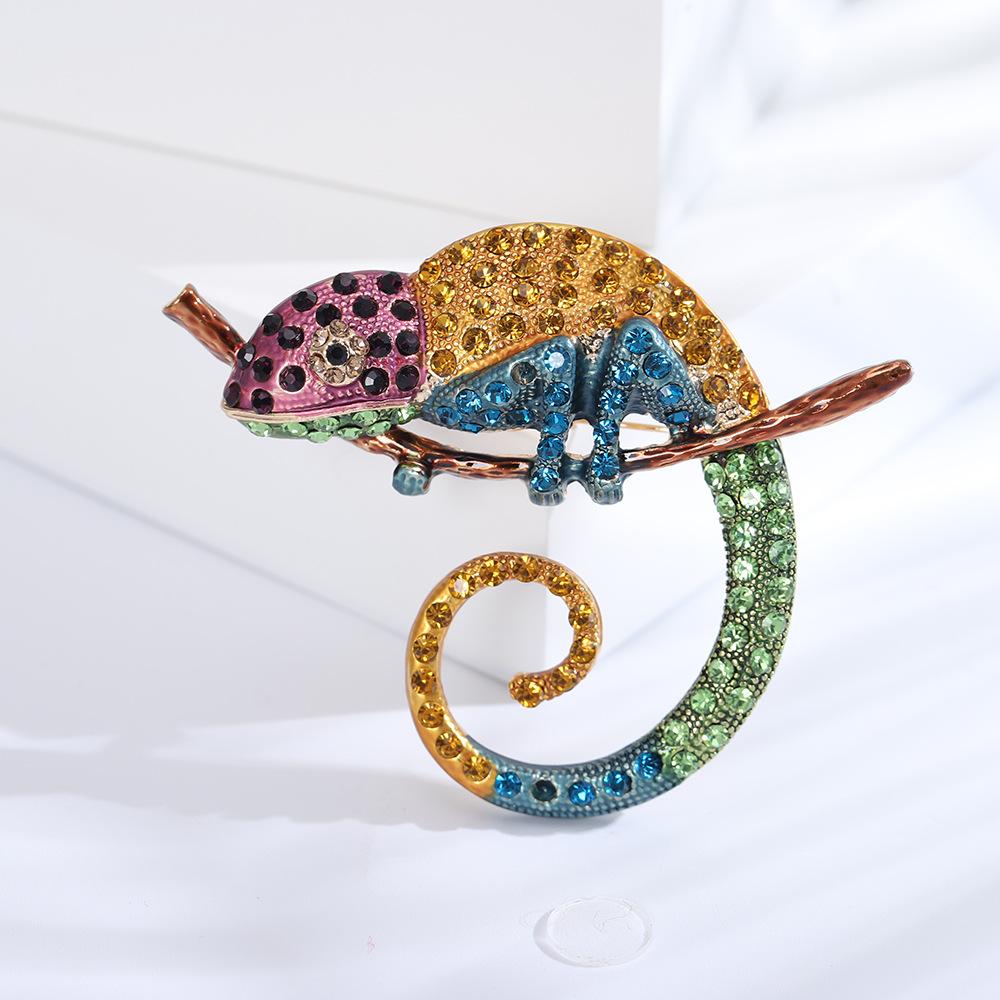 Преувеличенная креативная брошь-хамелеон со стразами, высококачественная универсальная брошь в виде животного, булавка для костюма, защищающая от света