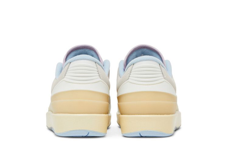 Women's Sneakers Nike Jordan 2 Retro Low Look, Up in the Air (Women's)