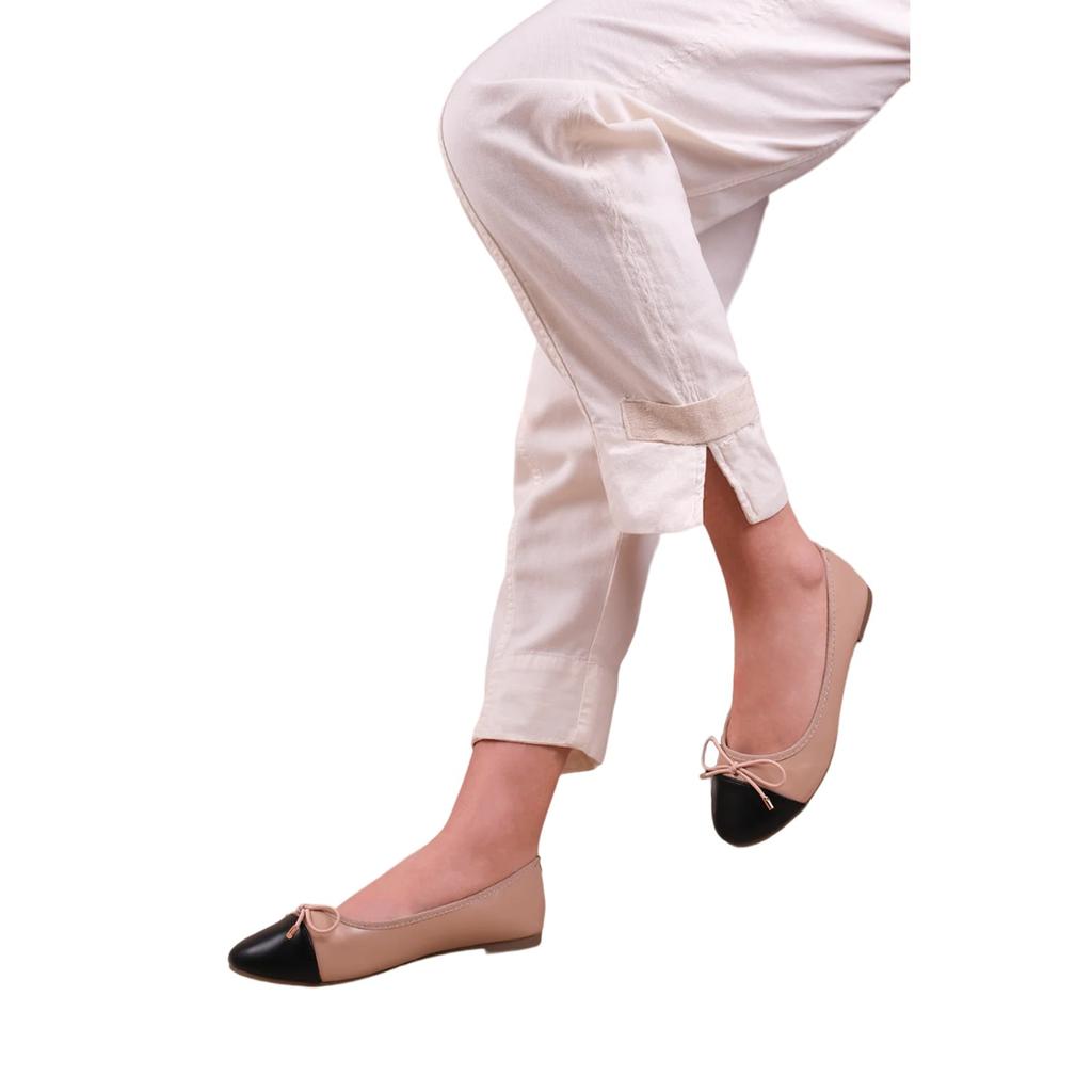 Where's That From Womens/Ladies Janice Bow Extra Wide Ballerina Flats