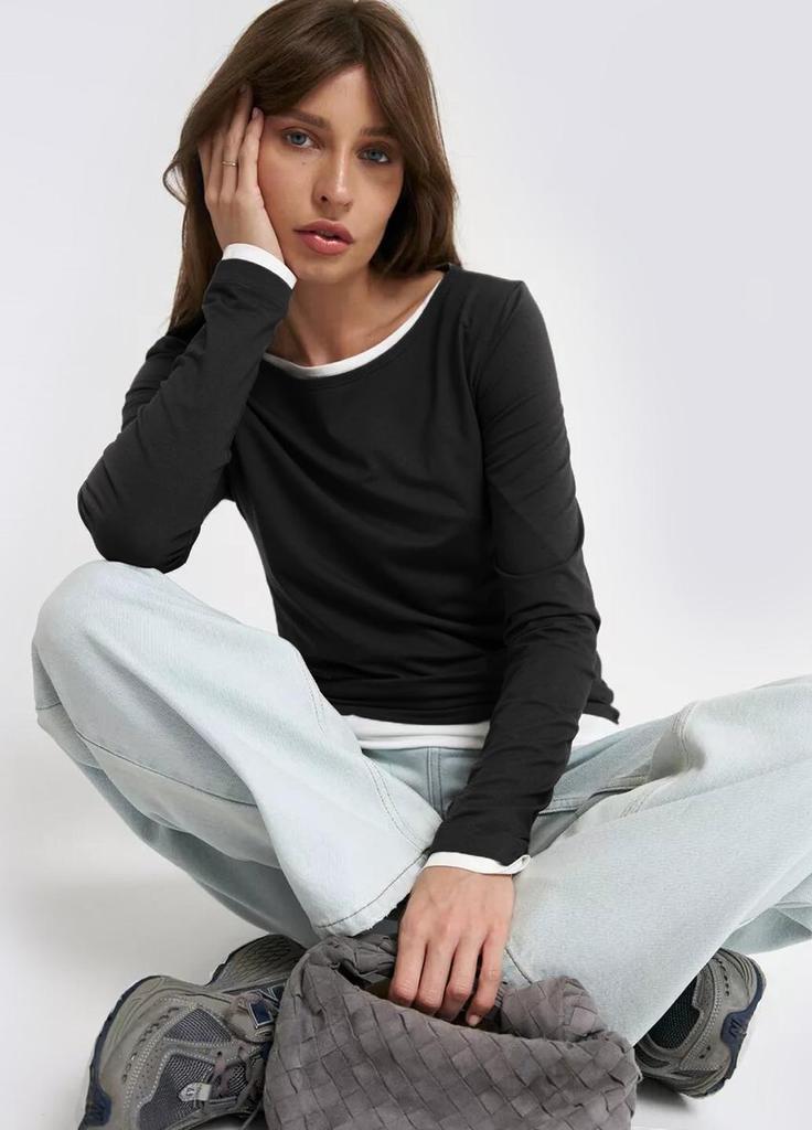 Пара хлопковых базовых лонгсливов