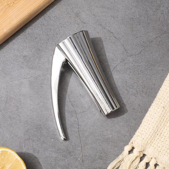 Nutcracker Chestnut Clip Peeler Universal Nut Cracker Hazelnut Pecan Walnut Plier Opener Multifunctional Nut Clip Kitchen Gadget