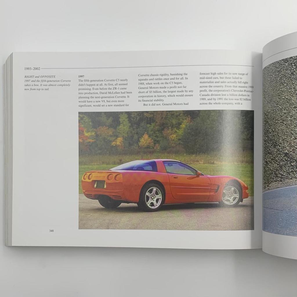 [Б/У] Chevrolet Corvette Книга на английском языке CORVETTE