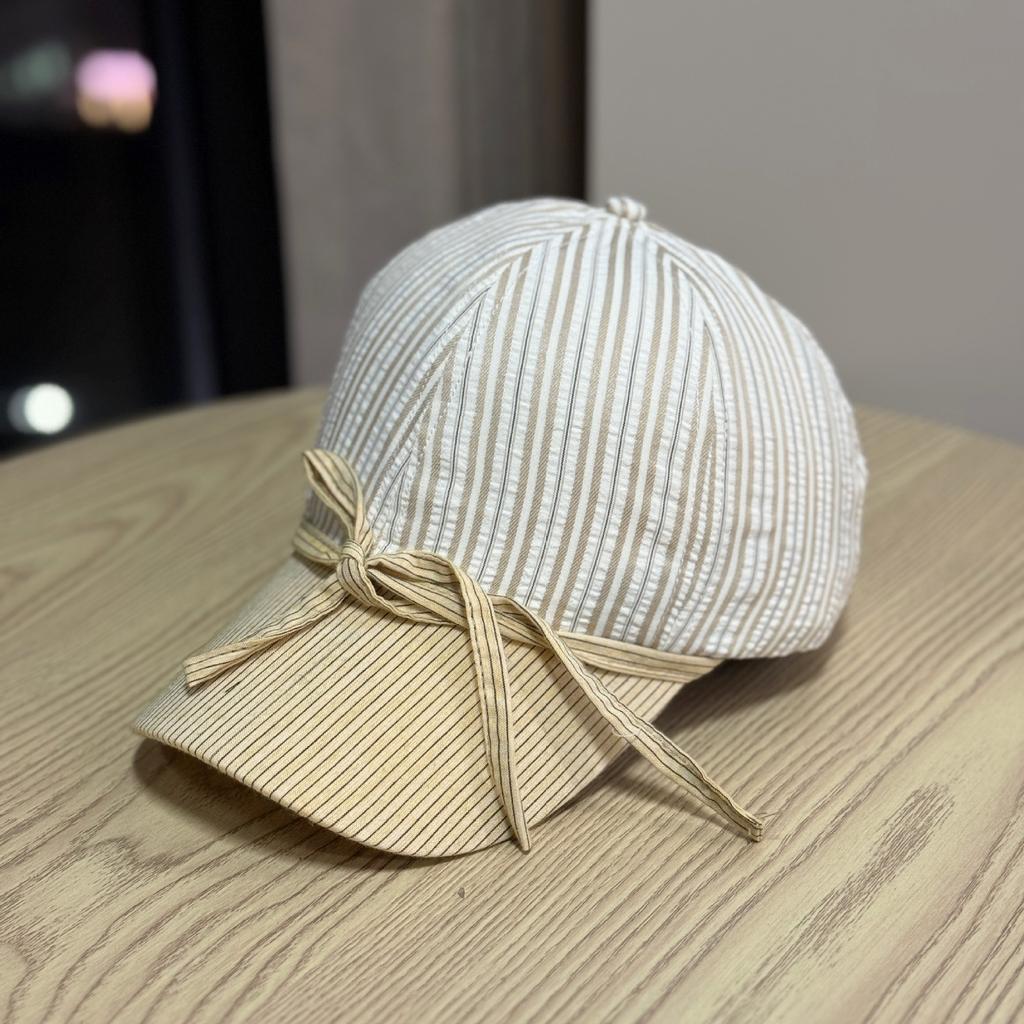 Casual, simple, and stylish bowknot soft-top baseball cap with stripes, versatile for large head sizes and round faces, sun-shading and