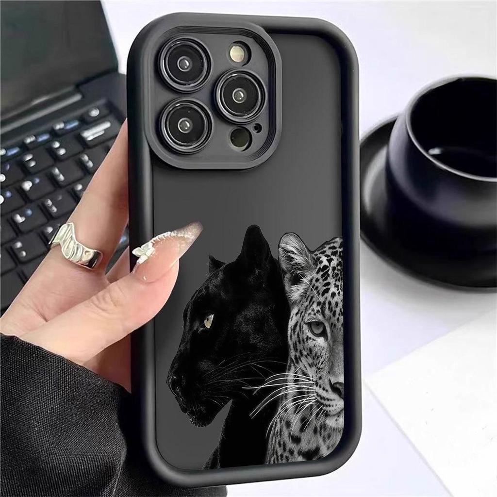 Черно-белый чехол с леопардовым желобком для iPhone 14/15/16/17 Pro Max