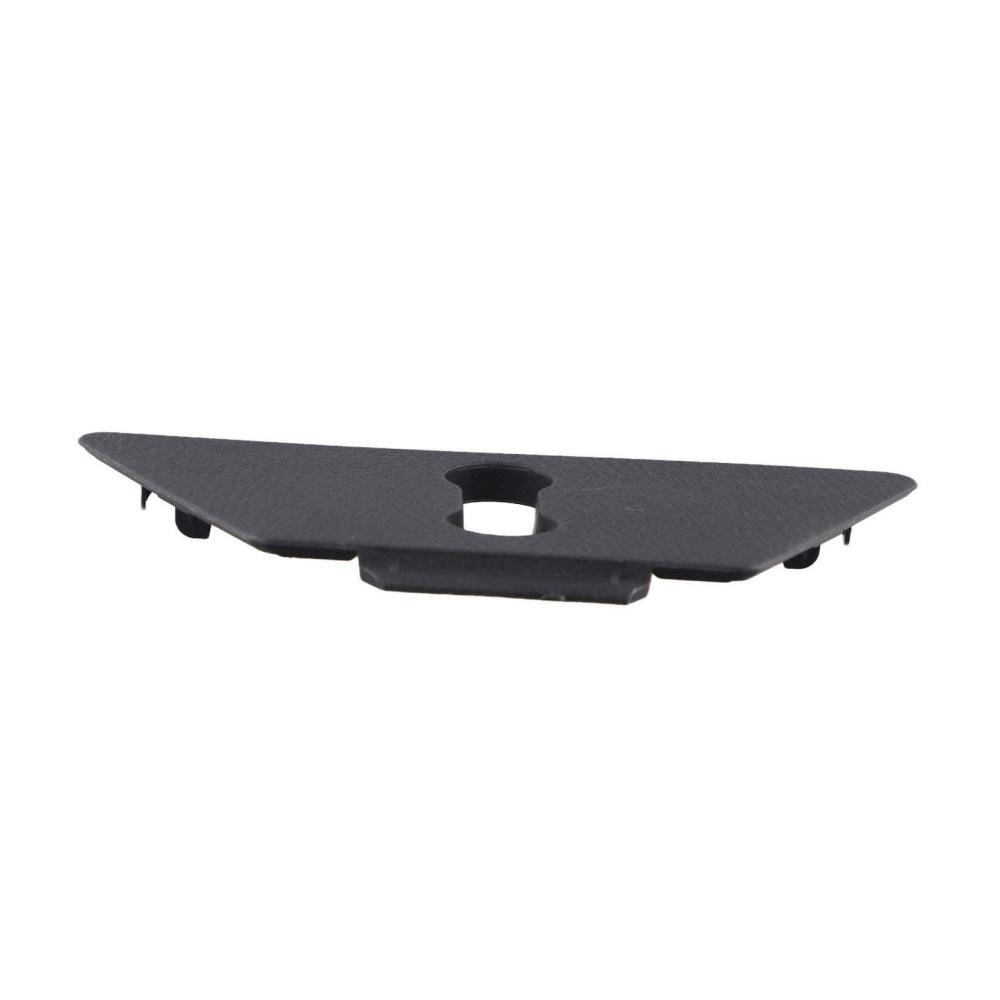 Декоративная накладка замка заднего багажника GHK1-68-894 для Mazda 3 6