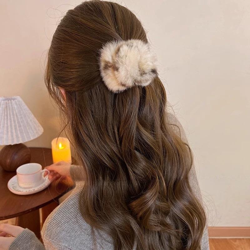 YHJ Новые Квадратные Плюшевые Заколки для Волос с Мехом Кролика, Заколка-Крабик для Хвоста, Зимняя Заколка для Волос для Девочки, Заколка-Акула, Аксессуары для Волос