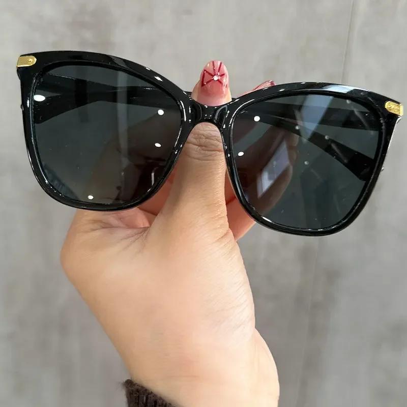 New Cat Eye Goggles Sunglasses Women Fashion Oversized Retro Black UV400 Sun Glasses Trendy Shades Eyewear