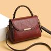 A Fashionable Retro Shoulder Bag with A Niche Design Featuring A Soft Leather Texture Contrasting Colors In A Small Square Bag