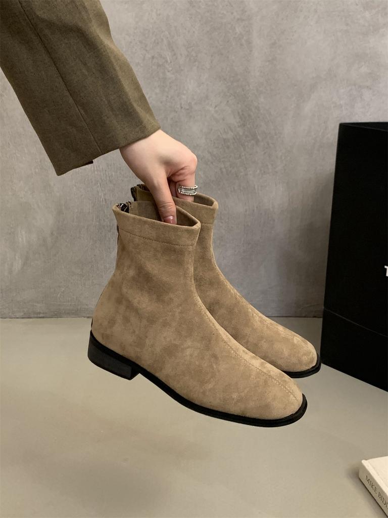 Французские замшевые квадратные тонкие сапоги на толстом каблуке женские сапоги 2024 новые короткие сапоги весна и осень одинарные сапоги тонкие и ботильоны