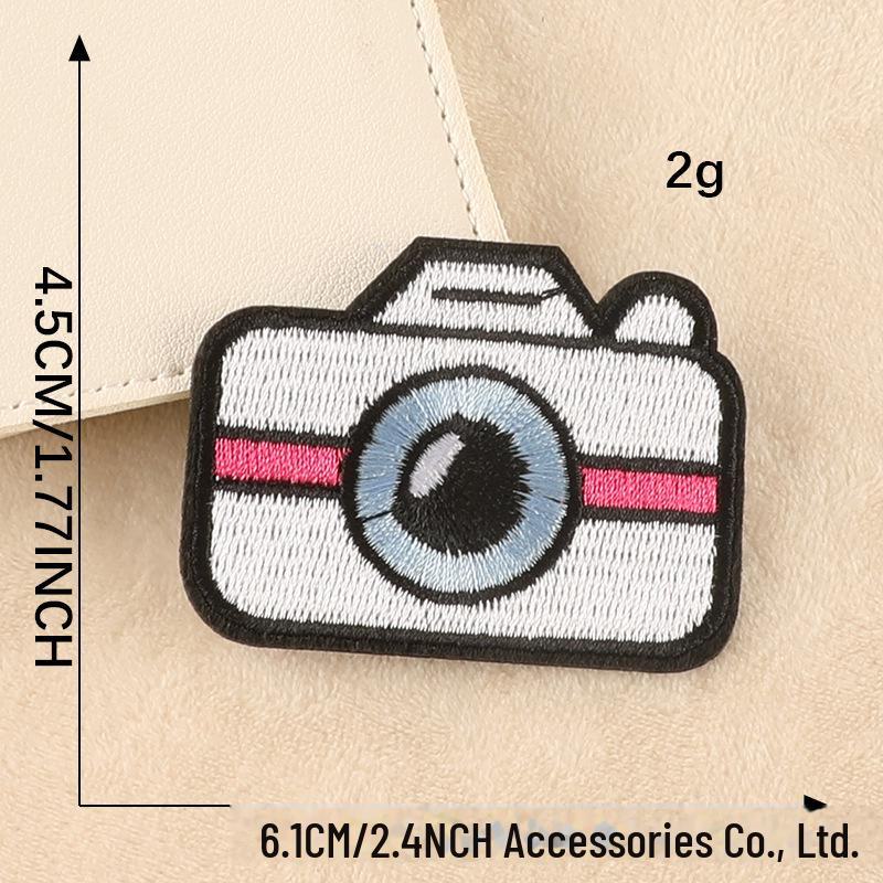 Вышитая нашивка на ткани с изображением мультфильма: Аксессуары для одежды, обуви и сумок своими руками