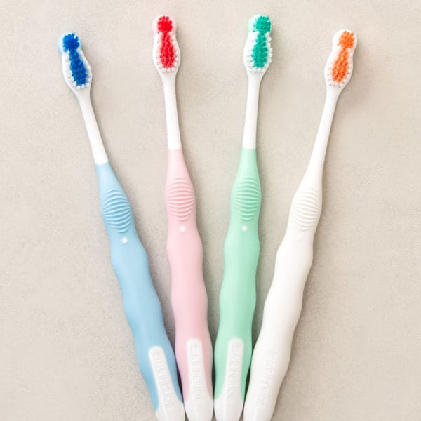 Зубная щетка Perio Care Defense с мягкой щетиной, 1 упаковка