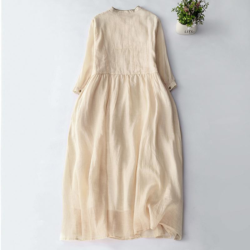 2025 летняя новая женская одежда ветровка воротник стойка диагональная планка вышитое платье из рами ретро рукав семь четвертей длинное платье