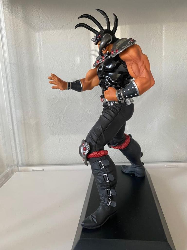 [USED] Fist of the North Star Figure Raoh with Bonus