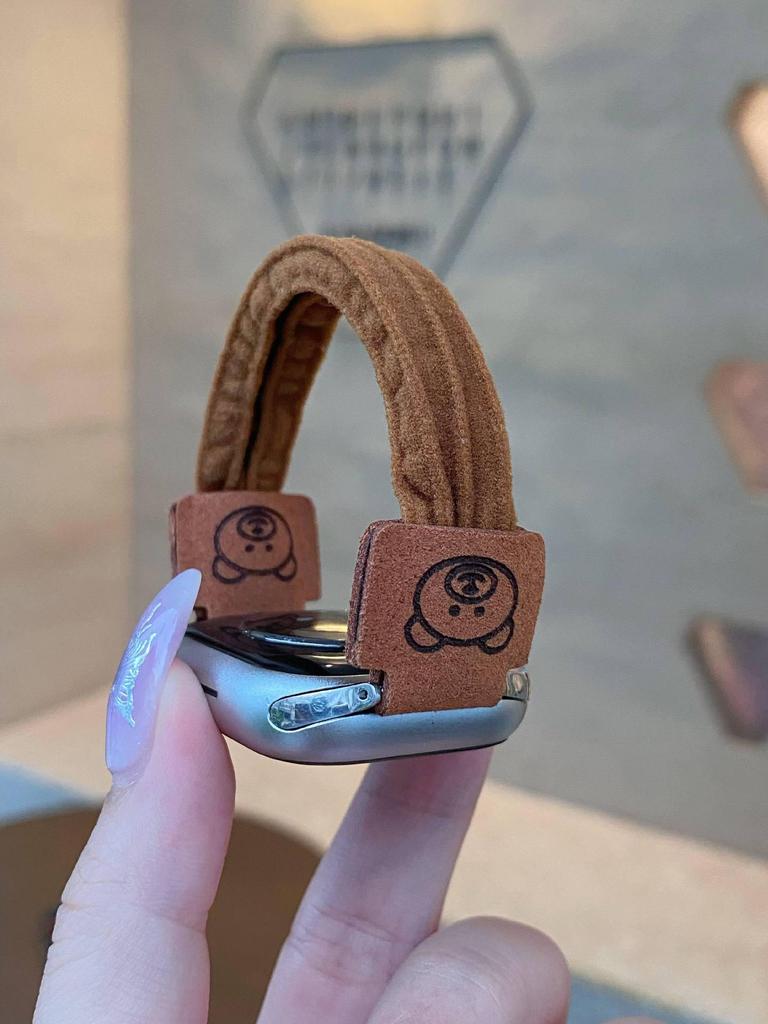 Совместимый ремешок для Apple Watch S10, Ultra, iWatch 9876 поколений и SE - Дизайн «Маленький медвежонок», стиль резинки для волос.