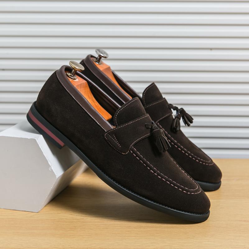 Мужские повседневные кожаные туфли для ходьбы, деловые, нескользящие, с мягкой подошвой, рабочие лоферы, кисточки, заостренный носок, плоская подошва, кроссовки для отдыха на природе
